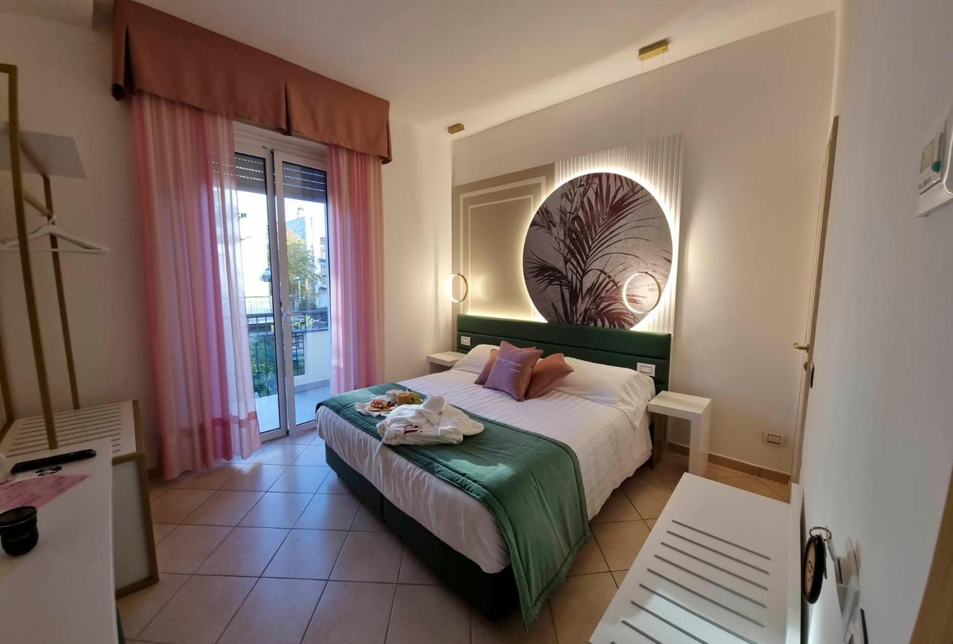 Hotel Angelini Римини Экстерьер фото
